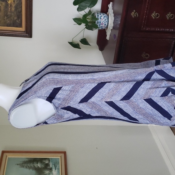 Linen Stripped Dress - Picture 3 of 8